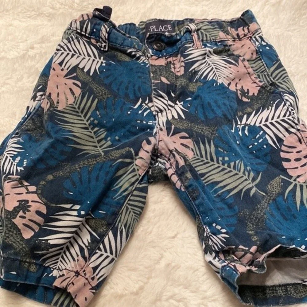 Children’s place bundle shorts size 6